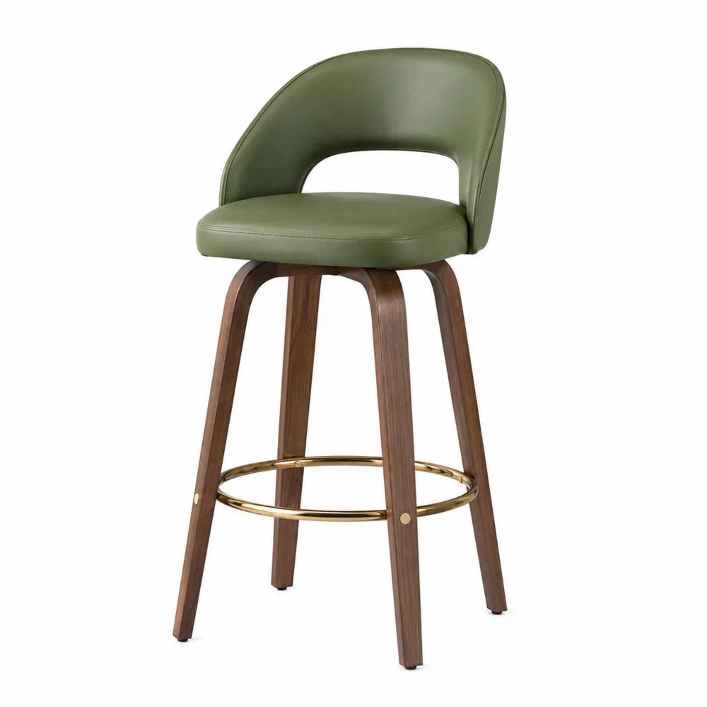 Pack de 2 taburetes de bar fijos con respaldo abierto asiento tapizado en PU verde oliva estructura de madera nogal y aro reposapiés cromado 54 cm x 55 cm x 96 cm